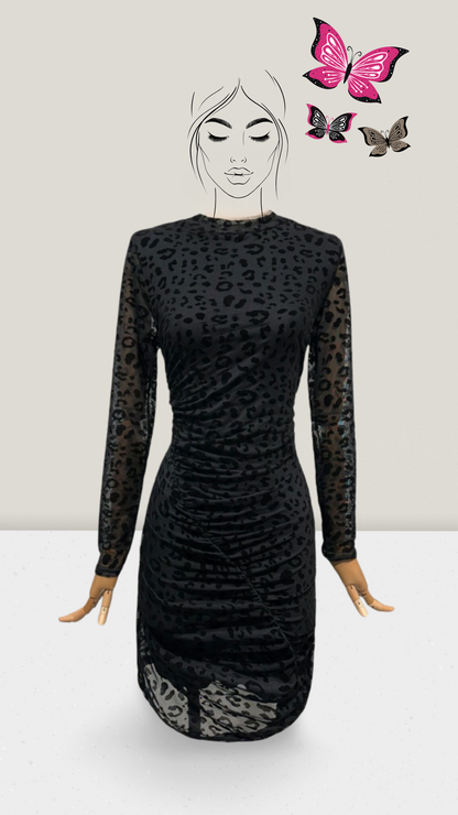 Mini-Kleid mit langen Ärmeln und modernem Leopardenprint