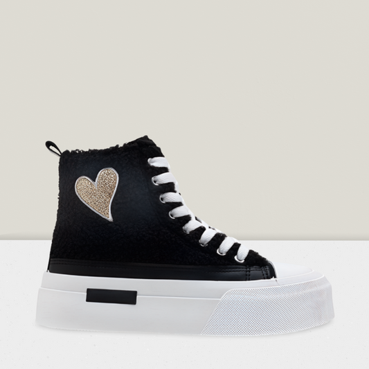 High-Top-Sneakers mit Herzmotiv und Plüschdesign
