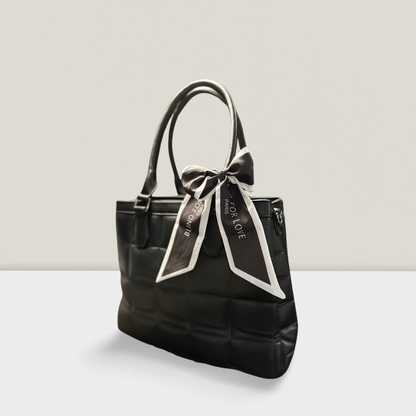 Elegante Stepp-Tasche in verschiedenen Farben