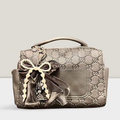 Elegante Handtasche mit Muster in verschiedenen Farben