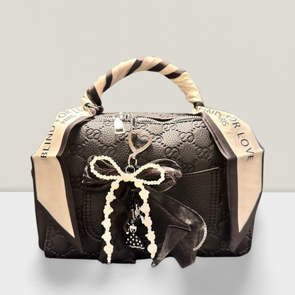 Elegante Handtasche mit Muster in verschiedenen Farben