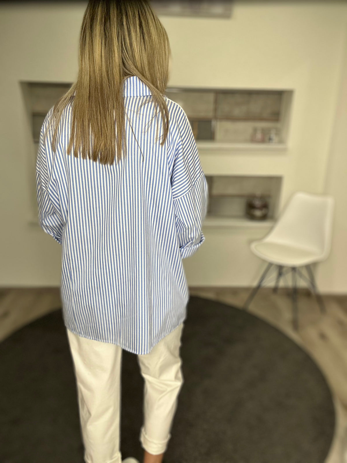 Streifenliebe mit Twist – Bluse im Mustermix! 💙🌀