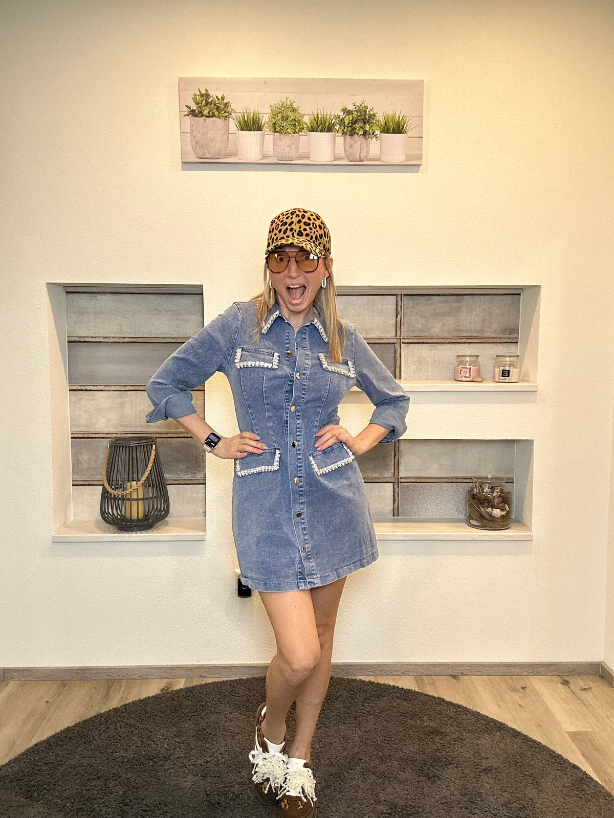 ✨ "Jeanius Chic" – Denimkleid mit Glitzer-Upgrade 👗